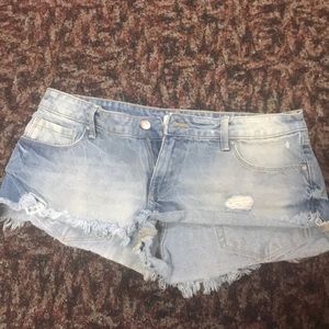 Forever 21 light wash fringe shorts